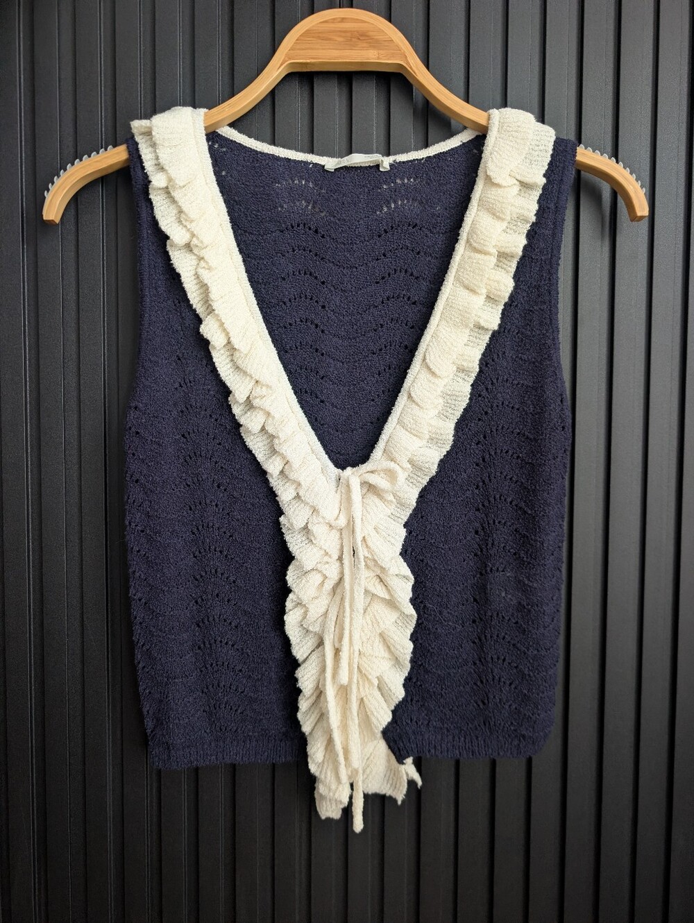 Zara Navy & Cream Pointelle Knit Ruffle Tie-Front Vest Top Size S